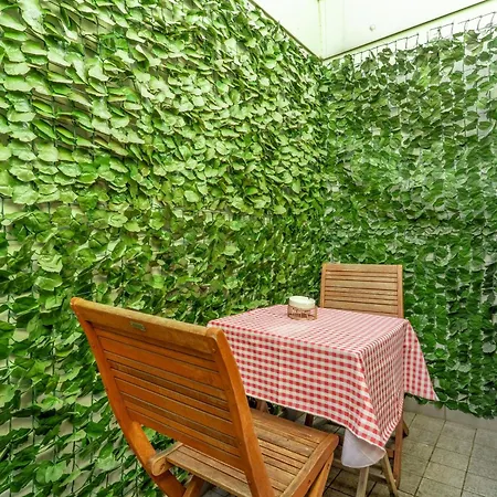 Attico Con Vasca, Posto Auto E Metro Sotto Casa Apartment